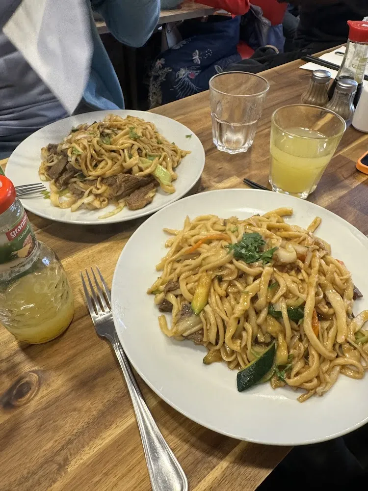 Nouilles Sautées Au Boeuf